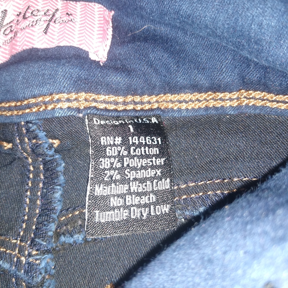 Jeans - Picture 3 of 4